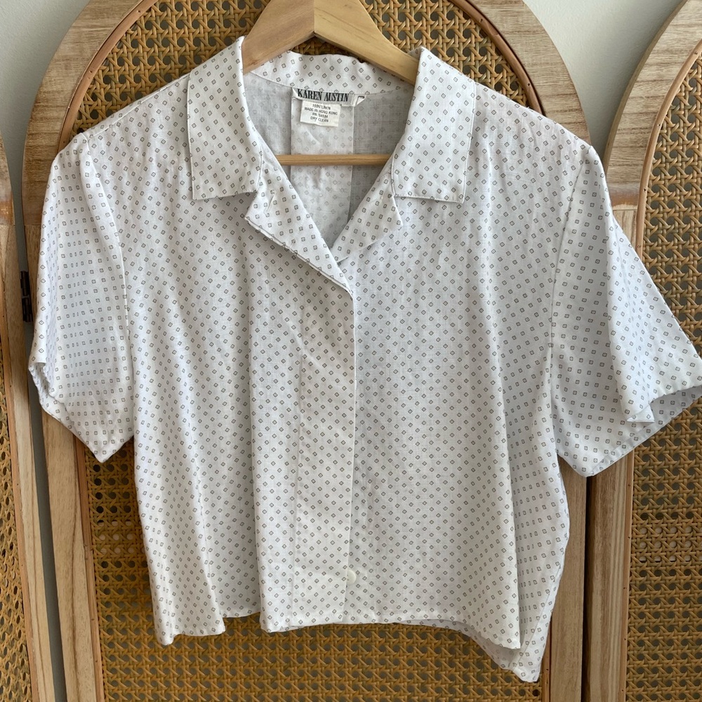 VTG Karen Austin White Green Geo Print button up 100% linen collar blouse